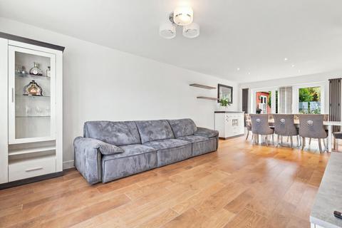 5 bedroom detached house for sale, Reeds Close, Basildon, SS15