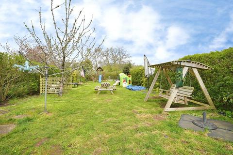 3 bedroom semi-detached house for sale, Hensons Lane, Thringstone, Coalville, Leicestershire, LE67