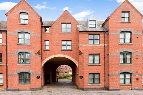 2 bedroom apartment to rent, St Thomas St, Central Oxford