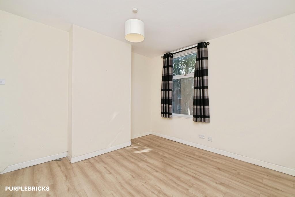 House in Nottingham - More