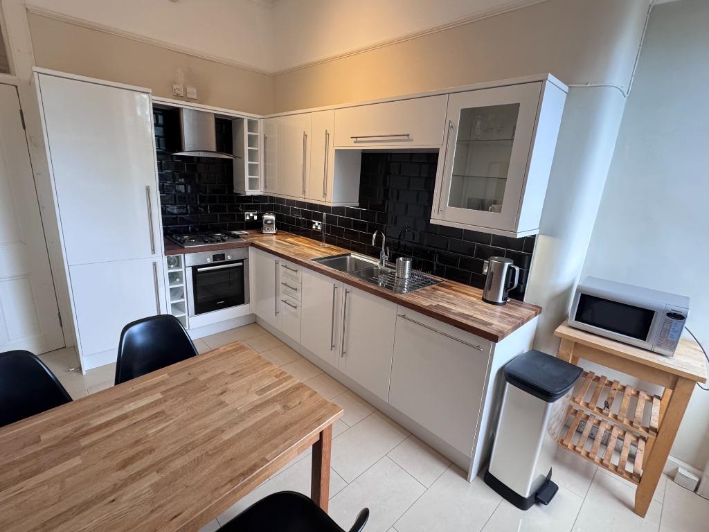 Apartment in Edinburgh - View 3