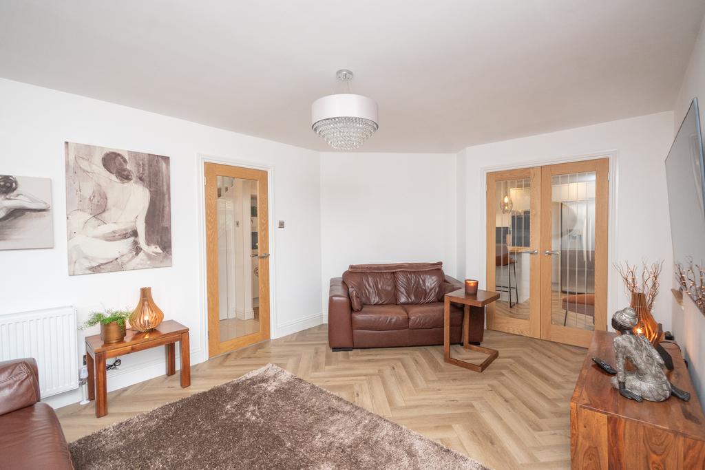 House in Cumbernauld - More