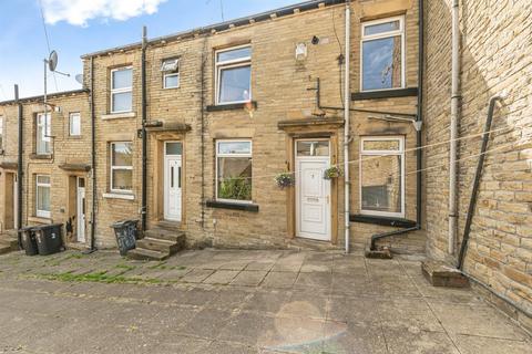 2 bedroom end of terrace house for sale, Thornhill Place, Brighouse