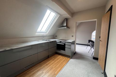 2 bedroom flat for sale, Flat 31 Gibson House, 3 Gibson House Drive, Wallasey, Merseyside, CH44 8AX