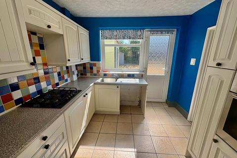 3 bedroom house to rent, Green Lane, Nottingham, NG11