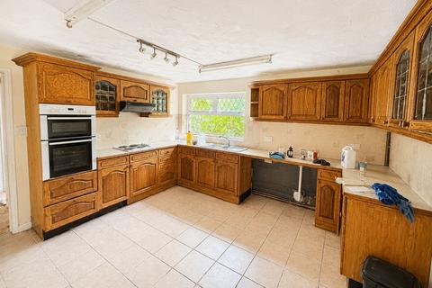 4 bedroom detached house for sale, Market Street, Carmarthenshire SA34