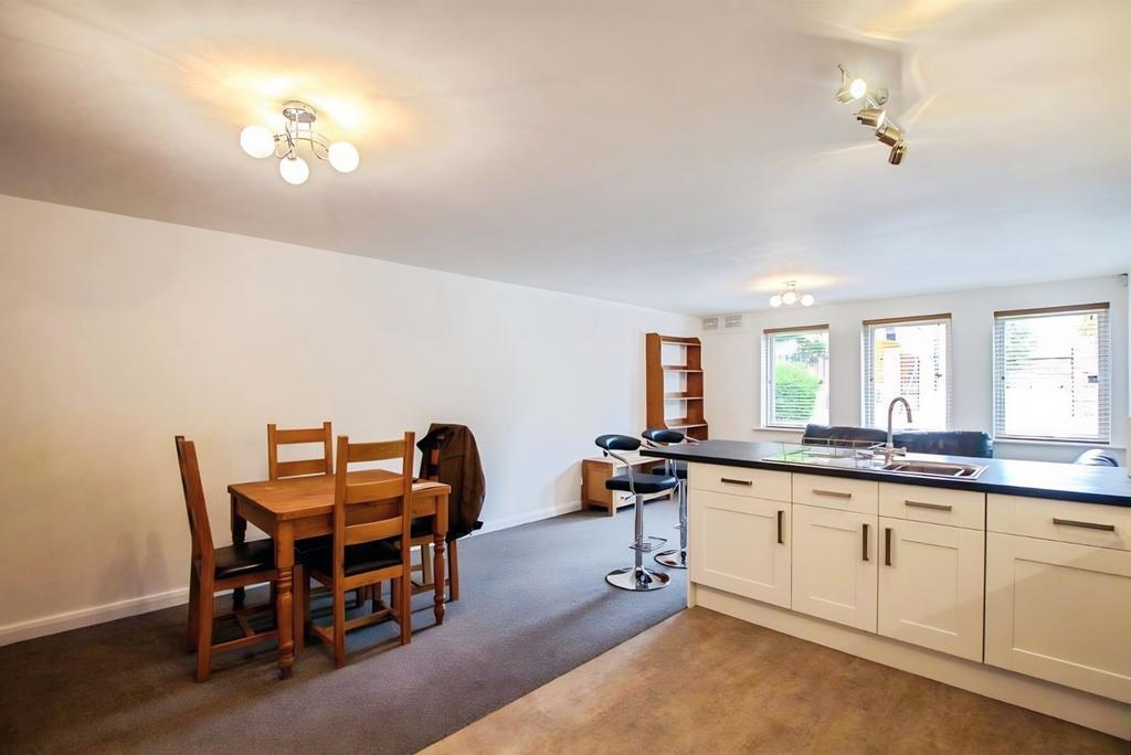 Apartment in York - View 4
