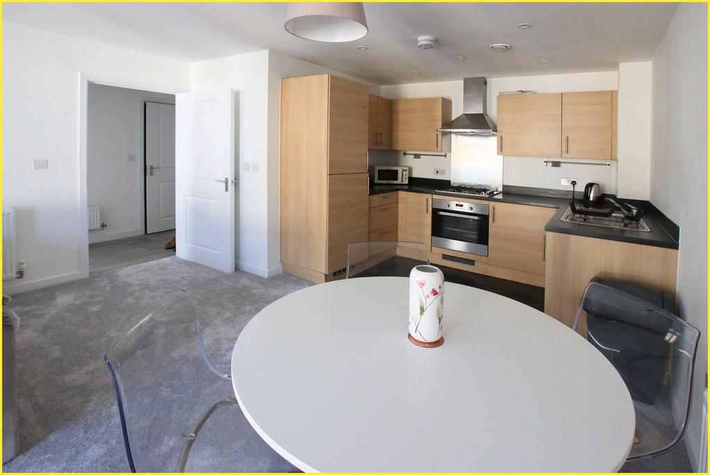 Apartment in Bromley - View 4