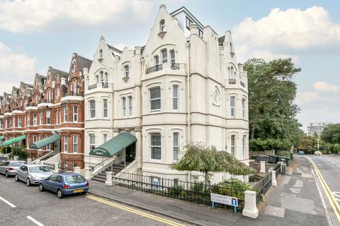 Studio to rent, Durley Gardens, Bournemouth
