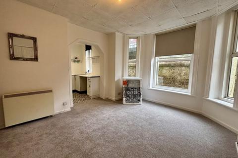 Studio to rent, Durley Gardens, Bournemouth
