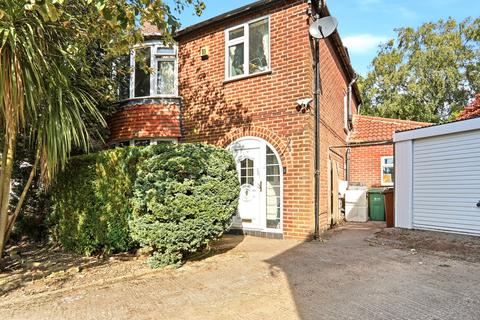 5 bedroom semi-detached house for sale, Mount Rise, Leeds, LS17