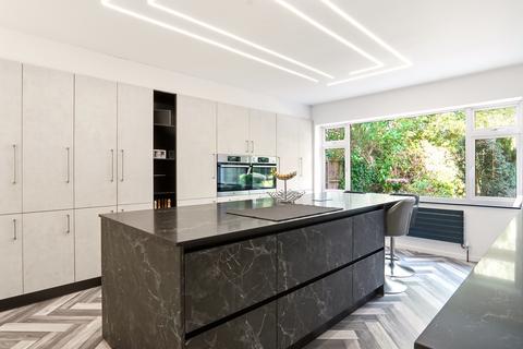 5 bedroom semi-detached house for sale, Mount Rise, Leeds, LS17