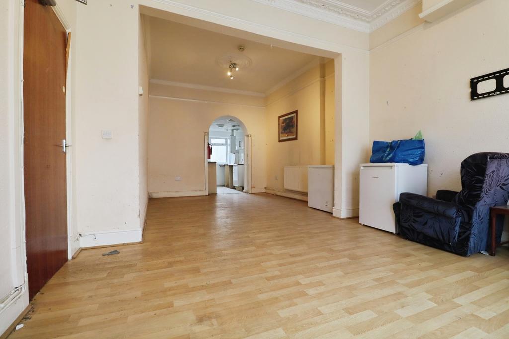 House in South Glamorgan - View 3