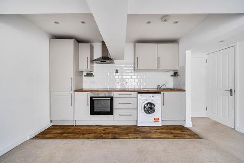 1 bedroom flat for sale, Preston Street, Faversham, Kent, ME13