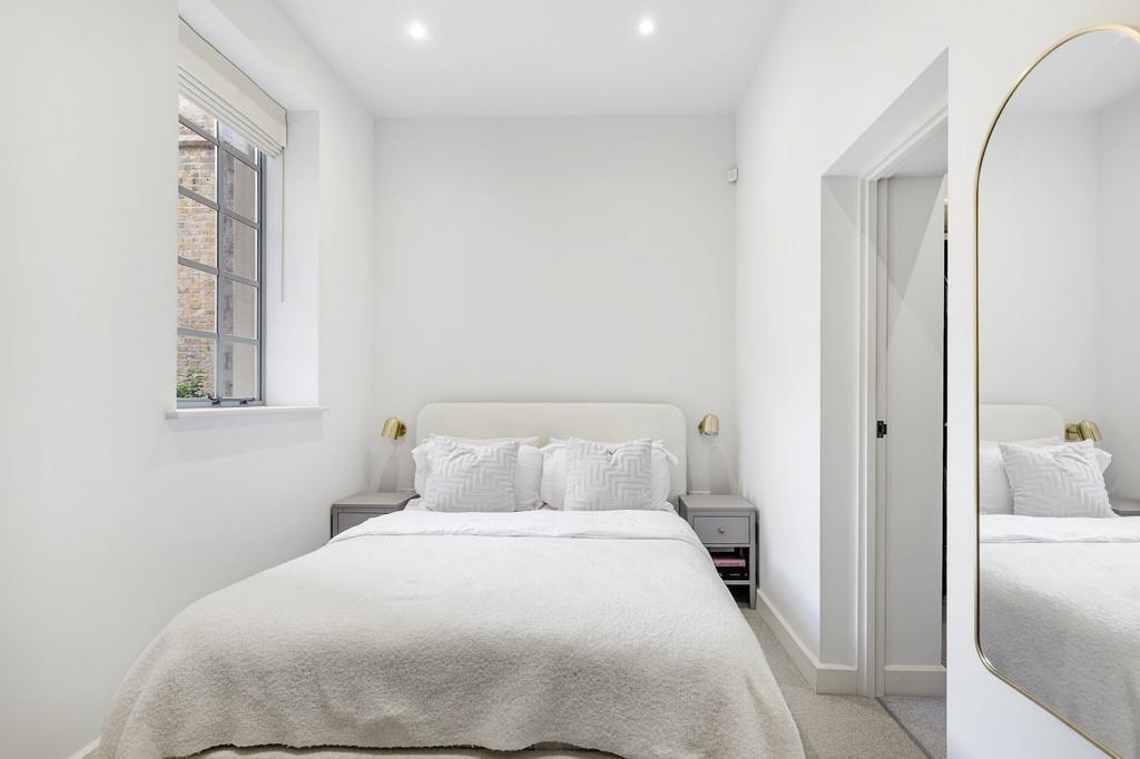 Apartment in London, Springfield Village - View 5