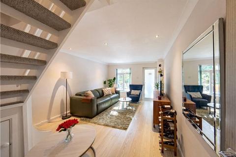 2 bedroom terraced house for sale, Senator Walk, London, SE28