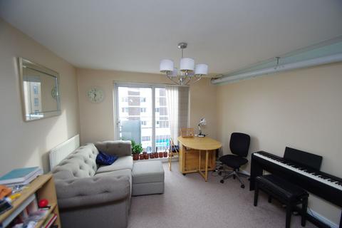 2 bedroom flat to rent, 1 Malden Road WD17 4EJ, Watford, WD17