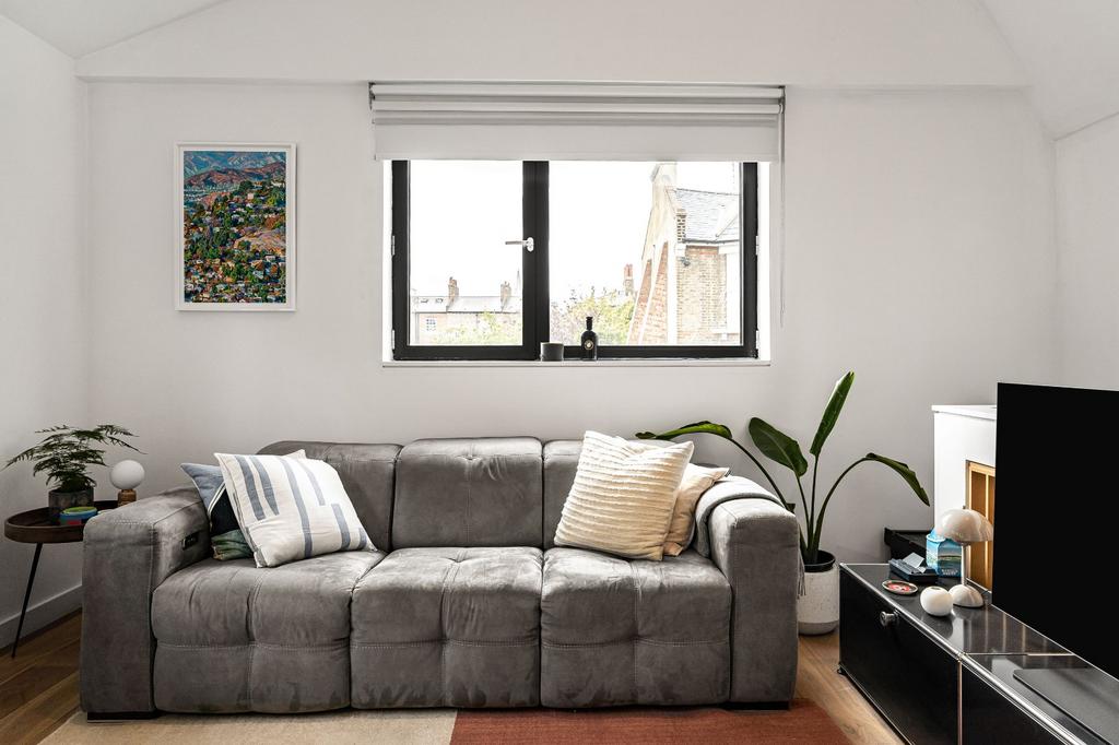 House in London - View 3