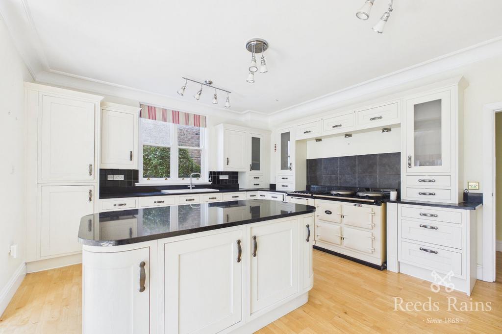 House in York - View 4