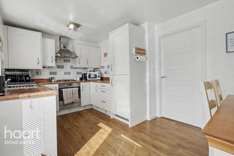3 bedroom semi-detached house for sale, Whitmoore Drive, Auckley, Doncaster