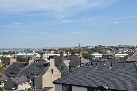 4 bedroom end of terrace house for sale, High Terrace, Holyhead, Isle of Anglesey, LL65