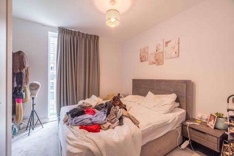 1 bedroom apartment for sale, Darjeeling House, Memorial Avenue, Slough SL1