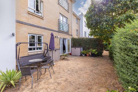 Sovereign Heights, Langley SL3