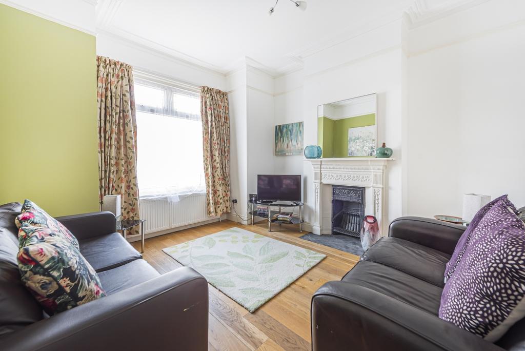 House in London - View 2