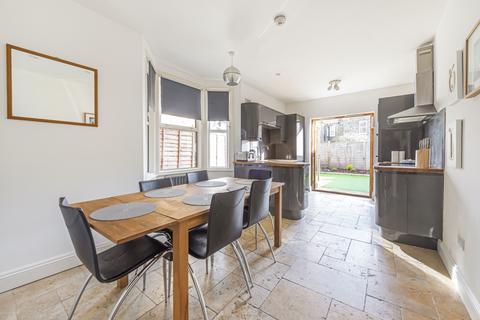 4 bedroom terraced house to rent, Doggett Road, London, SE6