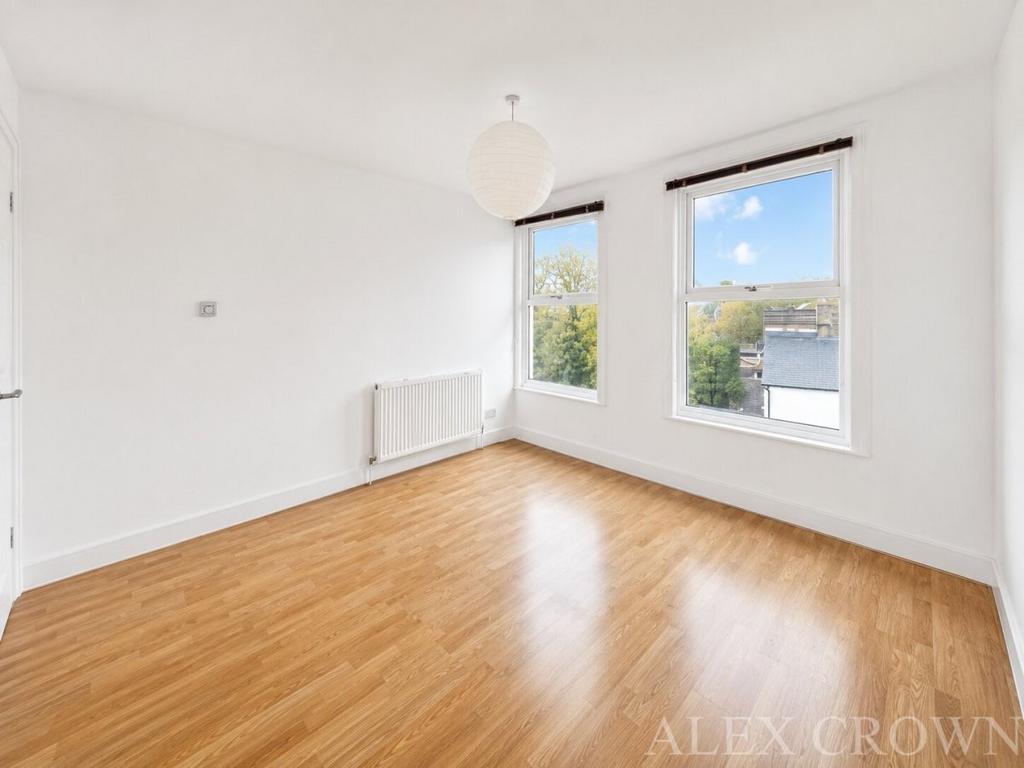 Apartment in London - View 2