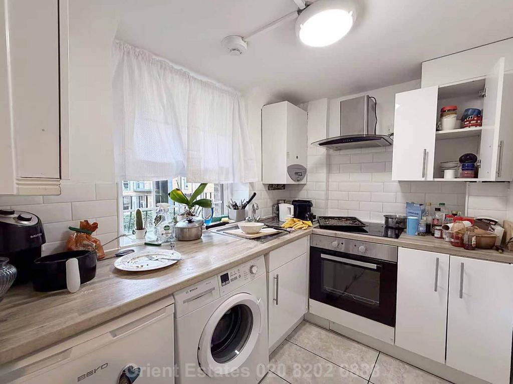 Apartment in London - View 5