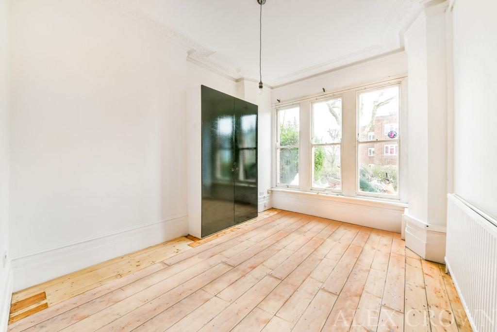 Apartment in London - View 3