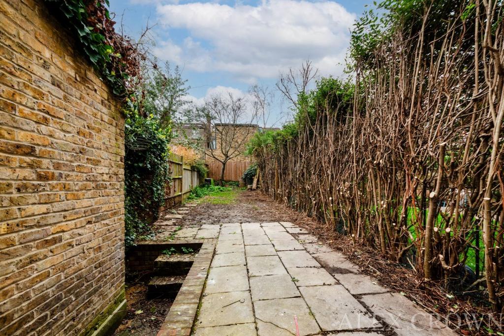 Apartment in London - More