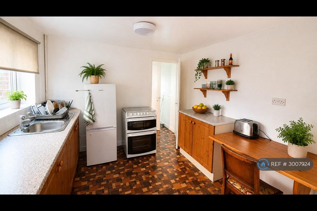 Apartment in Newcastle Upon Tyne - View 2