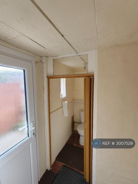House in Leicester, City of Leicester - More