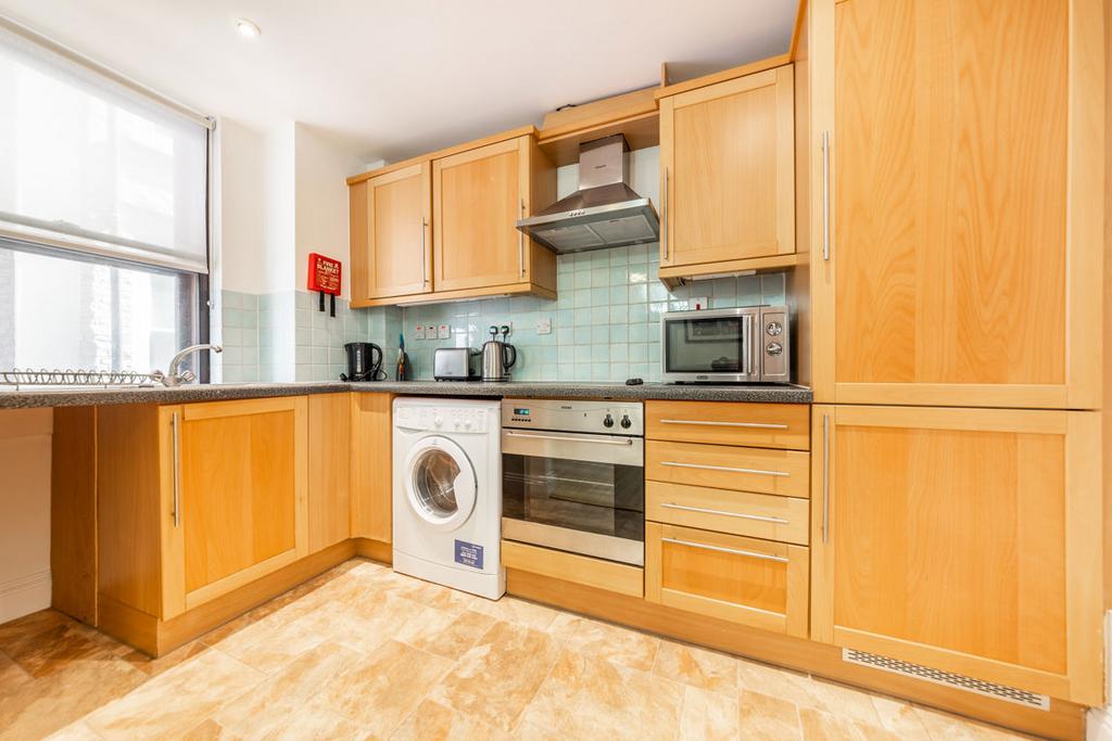 Apartment in London - View 4