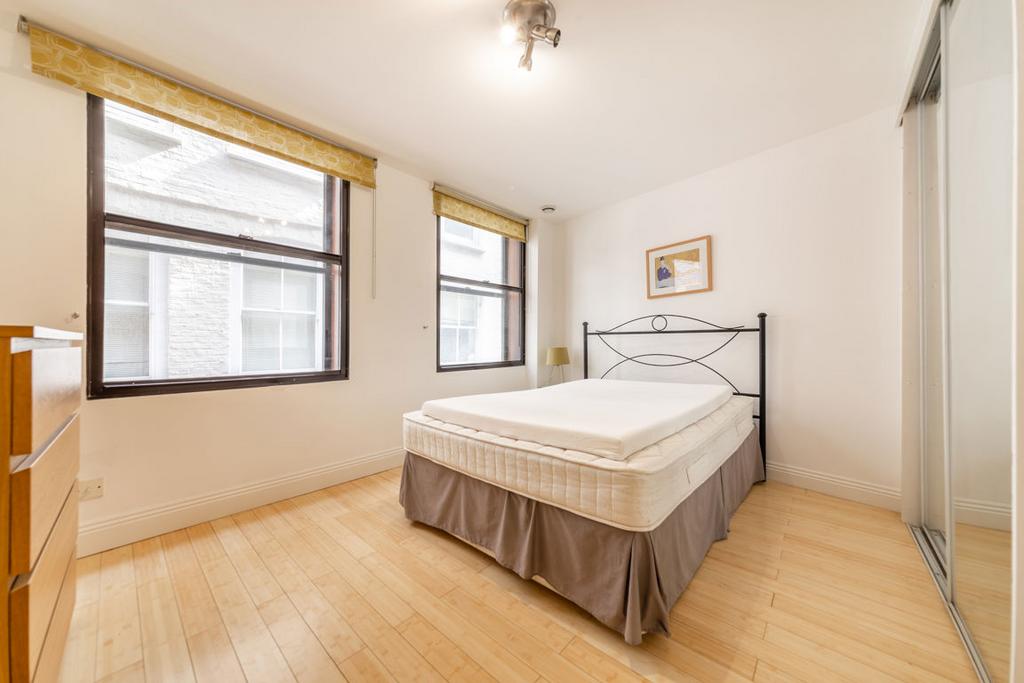 Apartment in London - More