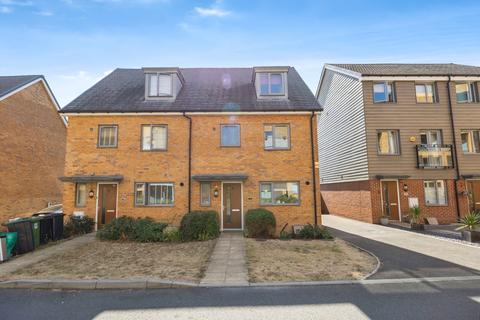 Discovery Drive, SWANLEY, Kent, BR8