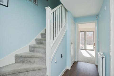 4 bedroom semi-detached house for sale, Discovery Drive, SWANLEY, Kent, BR8