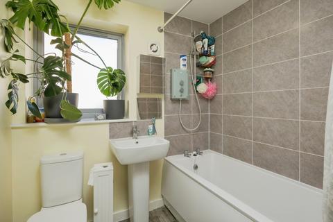 4 bedroom semi-detached house for sale, Discovery Drive, SWANLEY, Kent, BR8