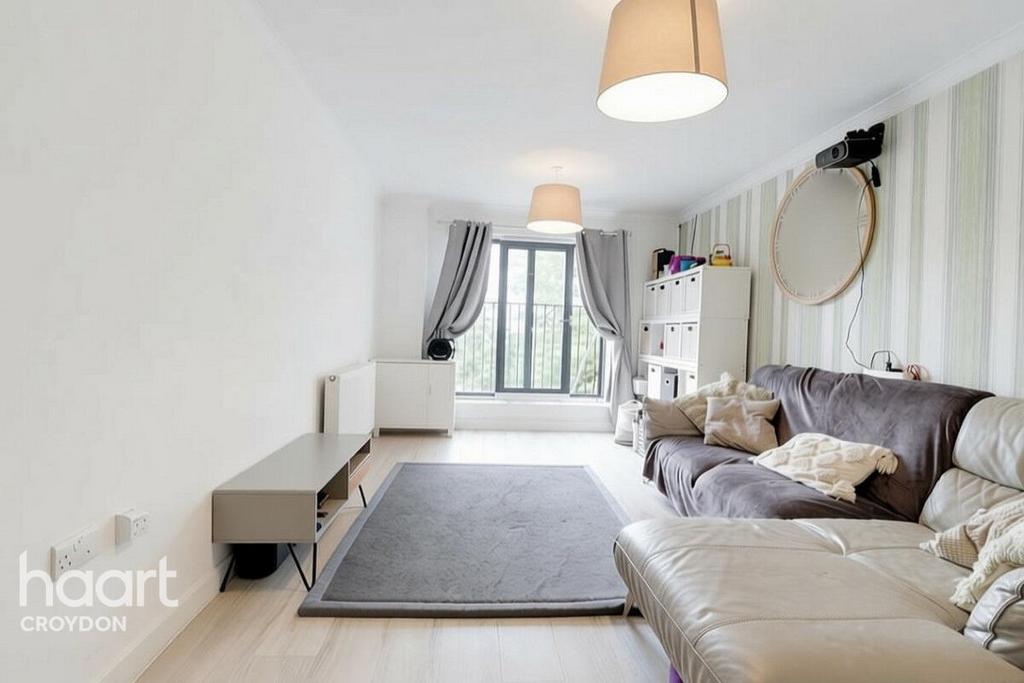Apartment in SOUTH CROYDON - View 3