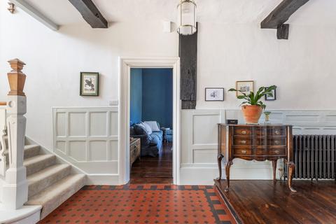 5 bedroom terraced house to rent, The Close, Winchester, SO23