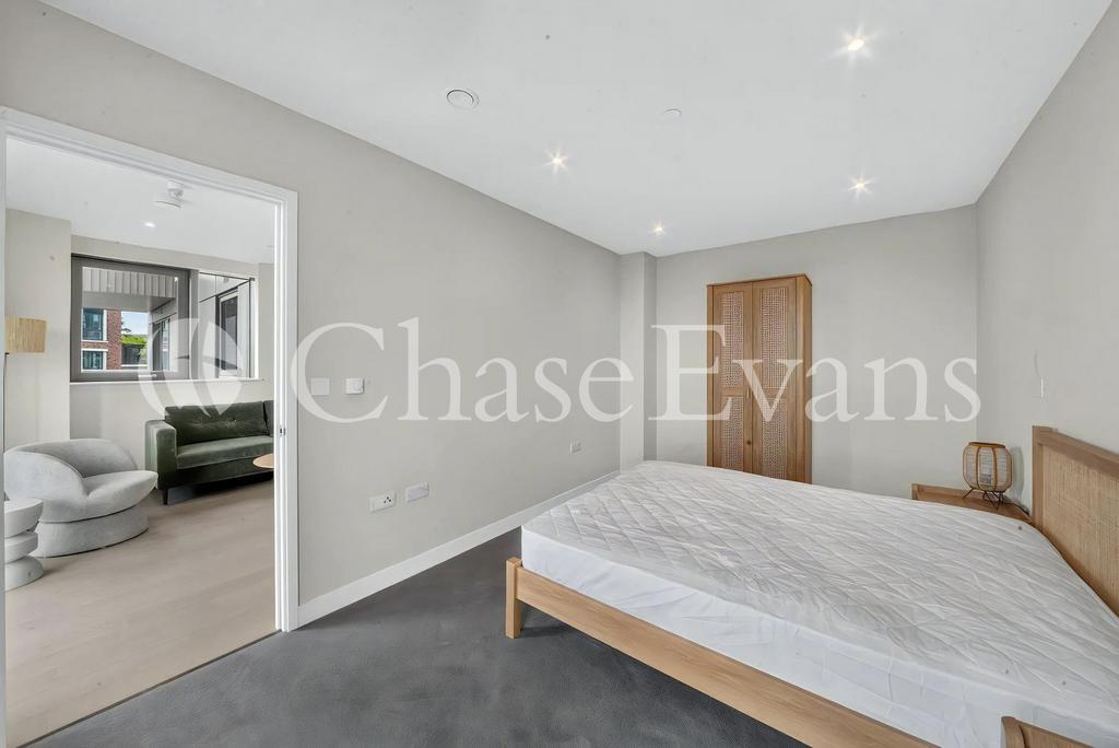 Apartment in Elephant & Castle - More