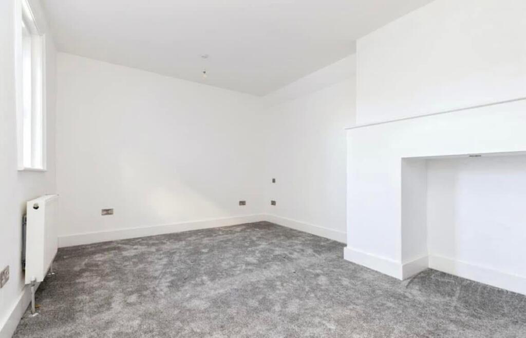 Apartment in Bexhill-On-Sea - More