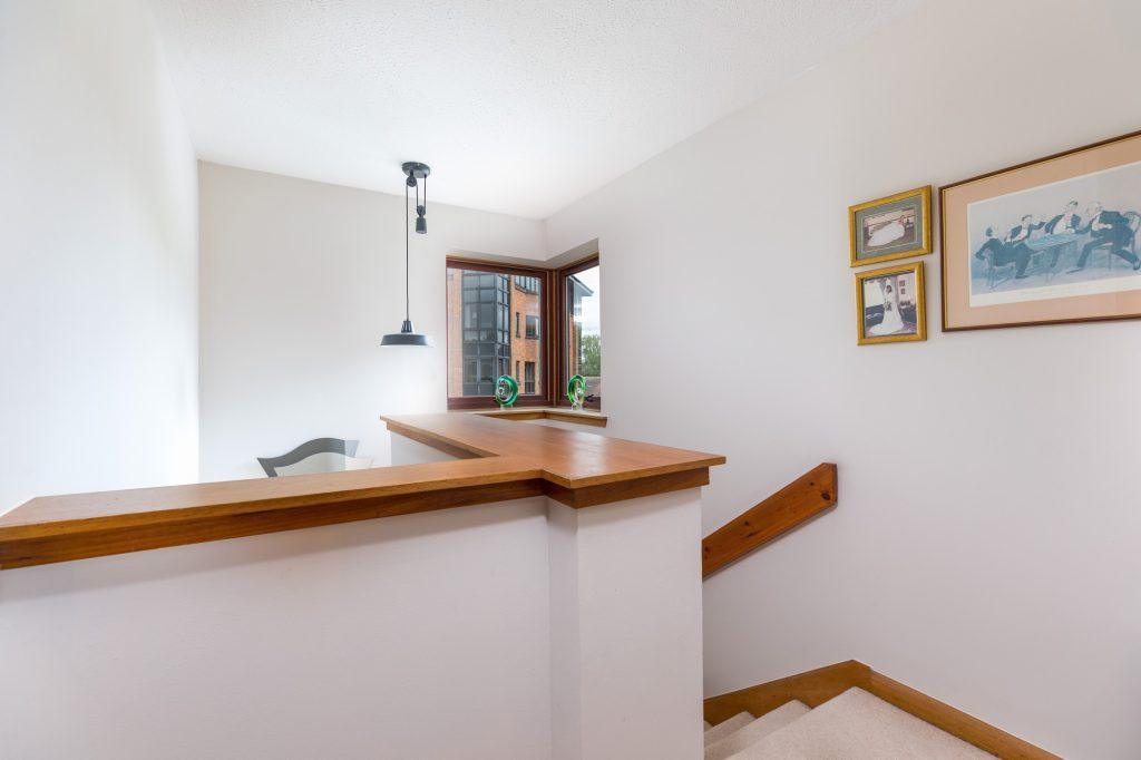 House in Giffnock, East Renfrewshire - More