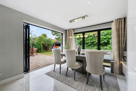 5 bedroom detached house for sale, Cornerhouse Lane, Widnes WA8