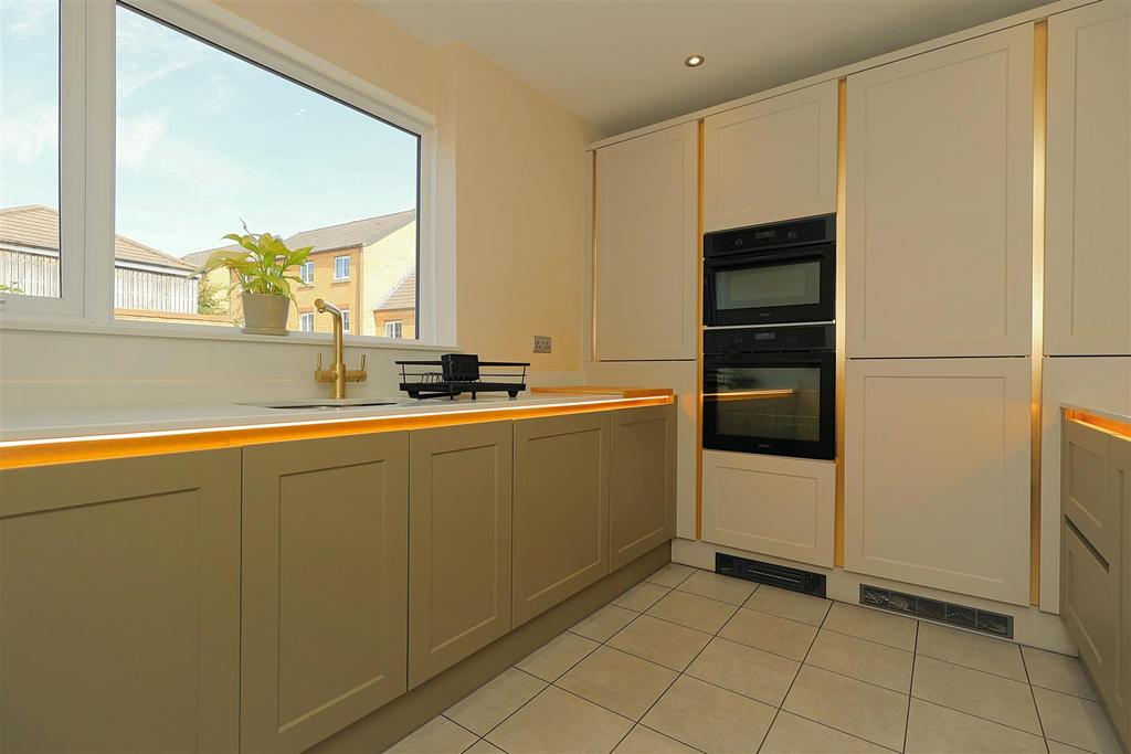 House in Pudsey - View 3