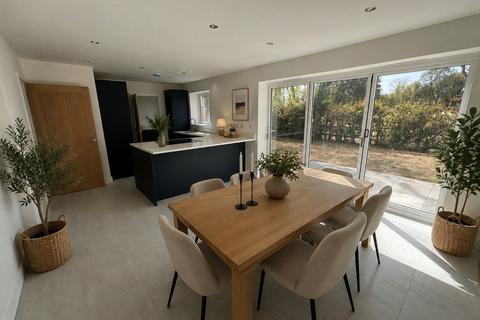 4 bedroom detached house for sale, Derby Road, Draycott, Derby
