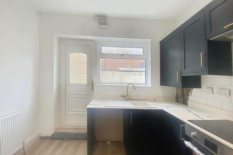 2 bedroom flat to rent, Egerton Road, South Shields NE34 0QH