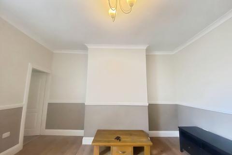 2 bedroom flat to rent, Egerton Road, South Shields NE34 0QH